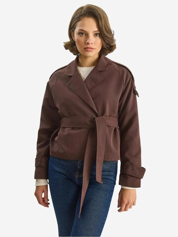 Bianco Lucci - Casaco meia-estação em castanho