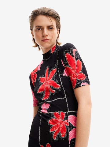 Desigual Mekko värissä musta