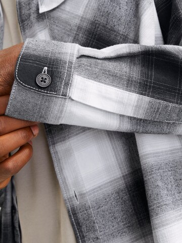 JACK & JONES Regular fit Φθινοπωρινό και ανοιξιάτικο μπουφάν 'JCOCharlie' σε μαύρο