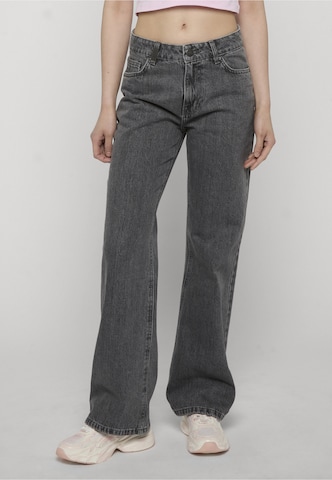 BUFFALO Trampki niskie 'Gianna One' w kolorze biały