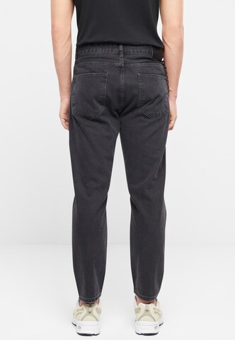 2Y Premium Regular Jeans in Black