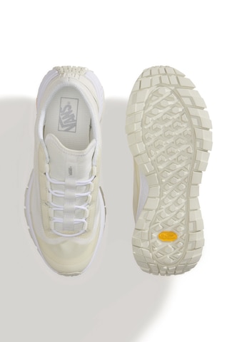 Sneaker low 'Trail 36' de la VANS pe alb