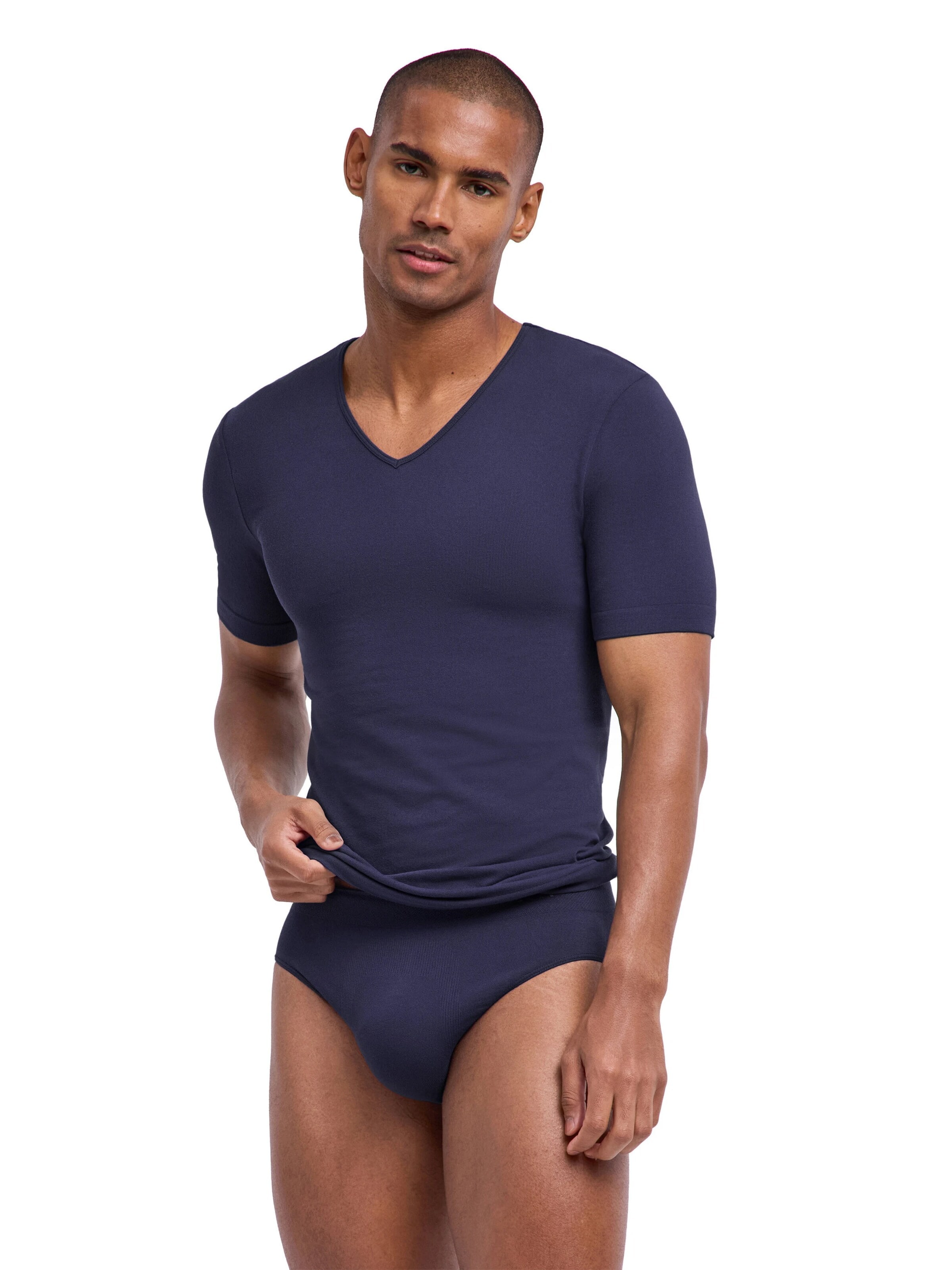 FALKE Undershirt 'Seamless' in Blue: front