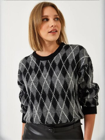 Bianco Lucci - Pullover em preto