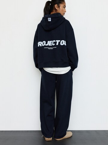 Pull&Bear Sweatshirt in Blau