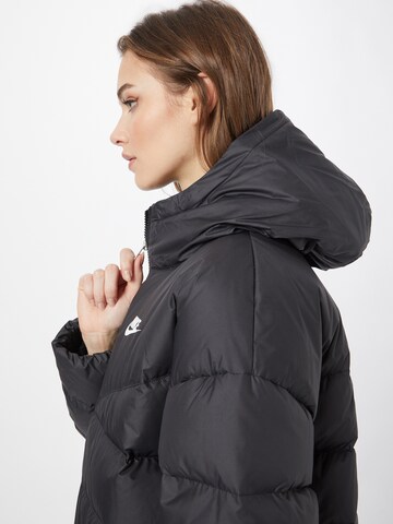 Nike Sportswear Jacke in Schwarz