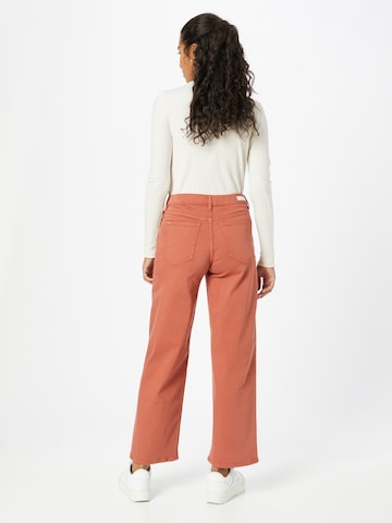 b.young Wide leg Jeans 'Kato Likke' in Rood