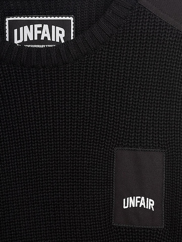Unfair Athletics Pullover 'Patch Knightwear' in Schwarz