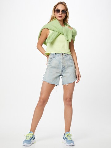 Free People Regular Shorts in Blau