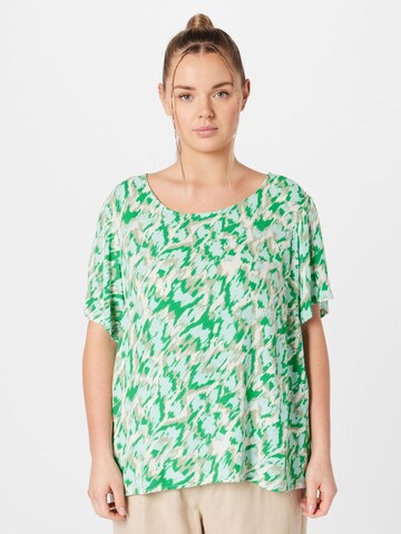 T-shirt 'MENNY' Vero Moda Curve en vert : devant