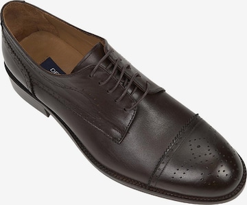 Desa Schnürschuh 'DESA Herren-Brogue-Schnürschuhe aus braunem Leder' in Braun: Vorderseite