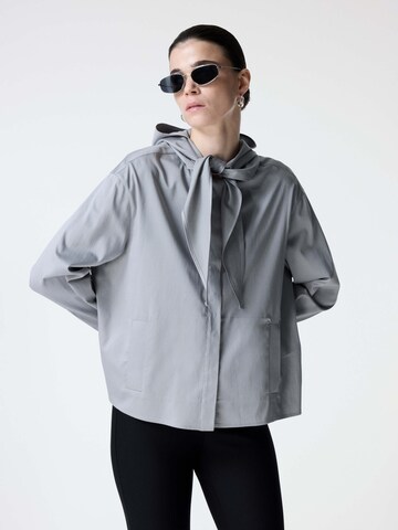 adl Blouse in Grey