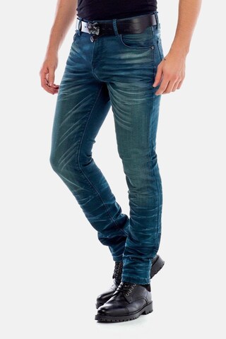 Coupe slim Jean CIPO & BAXX en vert