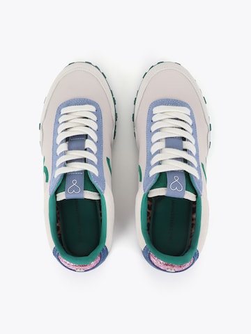 Lola Casademunt Sneakersy niskie w kolorze biały