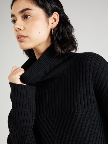 Riani Sweter w kolorze czarny