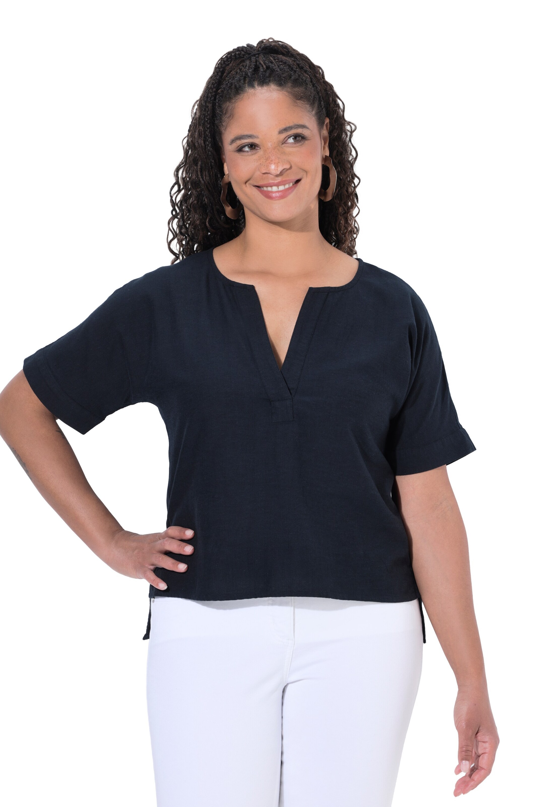 Angel of Style Blouse in Black: front