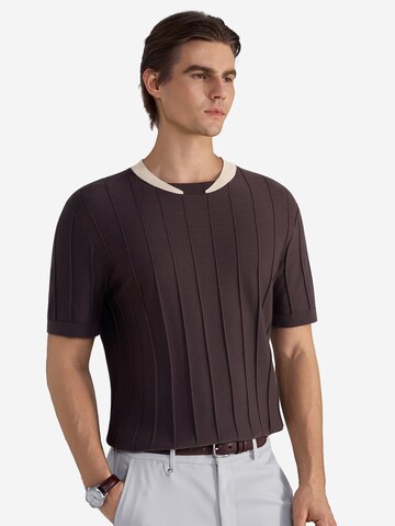 Vantory Sweater in Brown