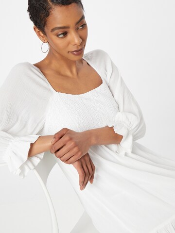 Robe 'EMEA' HOLLISTER en blanc