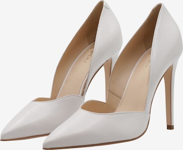 faina Pumps in Beige