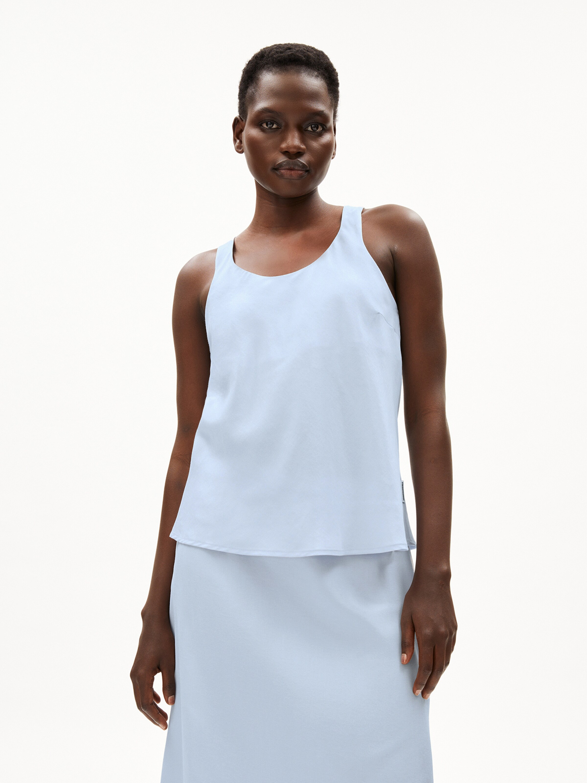 ARMEDANGELS Blouse in Blauw: voorkant