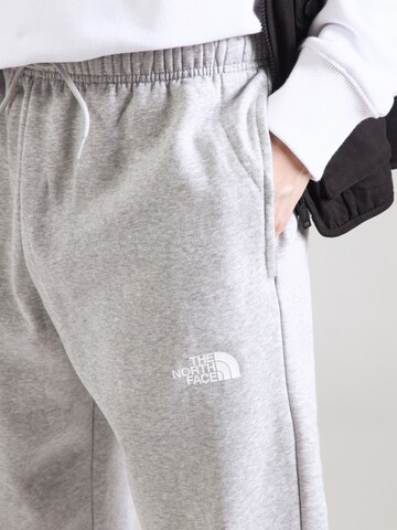 THE NORTH FACE Tapered Trousers in Grey