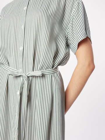 VERO MODA Платье-рубашка 'VMBumpy' в Зеленый