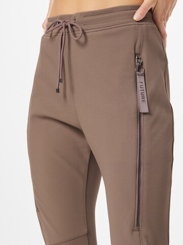 Tapered Pantaloni 'Future 2.0' di MAC in grigio