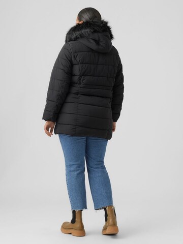 Vero Moda Curve Winterjas in Zwart