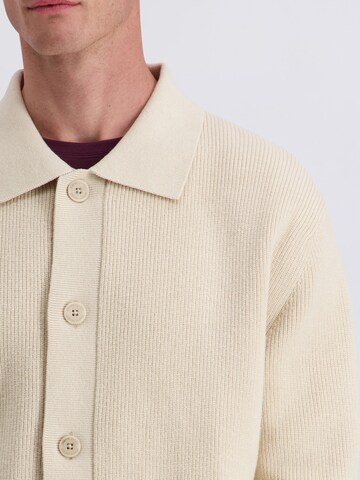 Vestes en maille PIERRE CARDIN en blanc