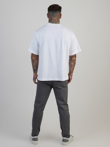 SikSilk T-Shirt in Weiß