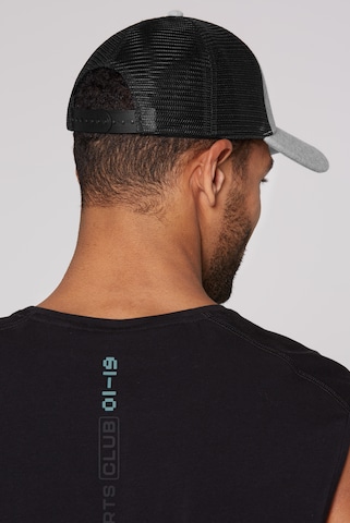 CAMP DAVID Trucker Cap mit Rubber Artwork in Grau