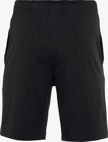 Champion Authentic Athletic Apparel Regular CHAMPION Bermudas in Schwarz