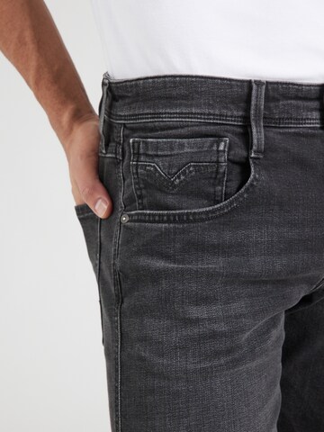 REPLAY Regular Jeans 'ANBASS' i svart