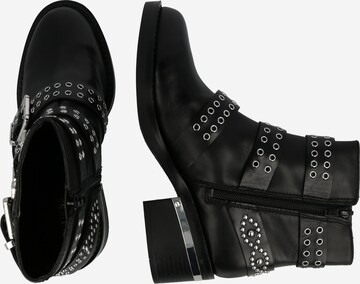 Botine 'Fifi' de la GUESS pe negru