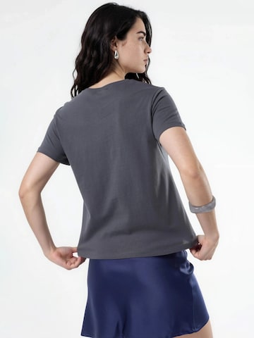 T-shirt Busem en gris