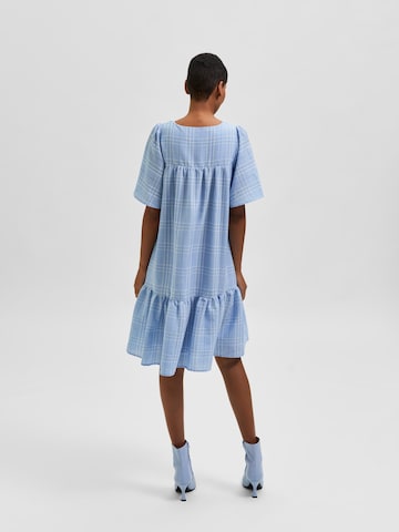 Robe 'Brianna' SELECTED FEMME en bleu