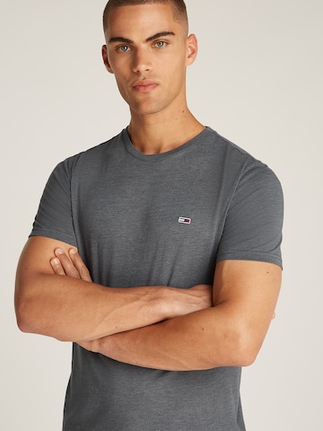 Tommy Jeans T-Shirt in Grau