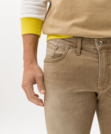 BRAX Slimfit Jeans 'Chuck' in Braun