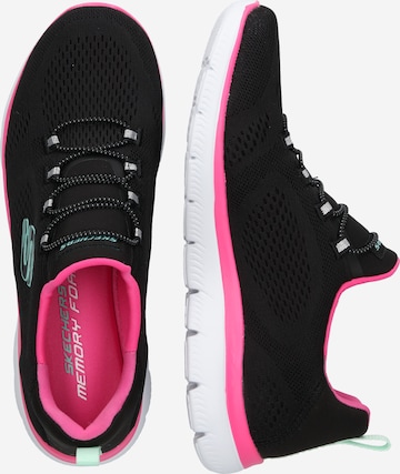 Baskets basses 'SUMMITS - PERFECT VIEWS' SKECHERS en noir