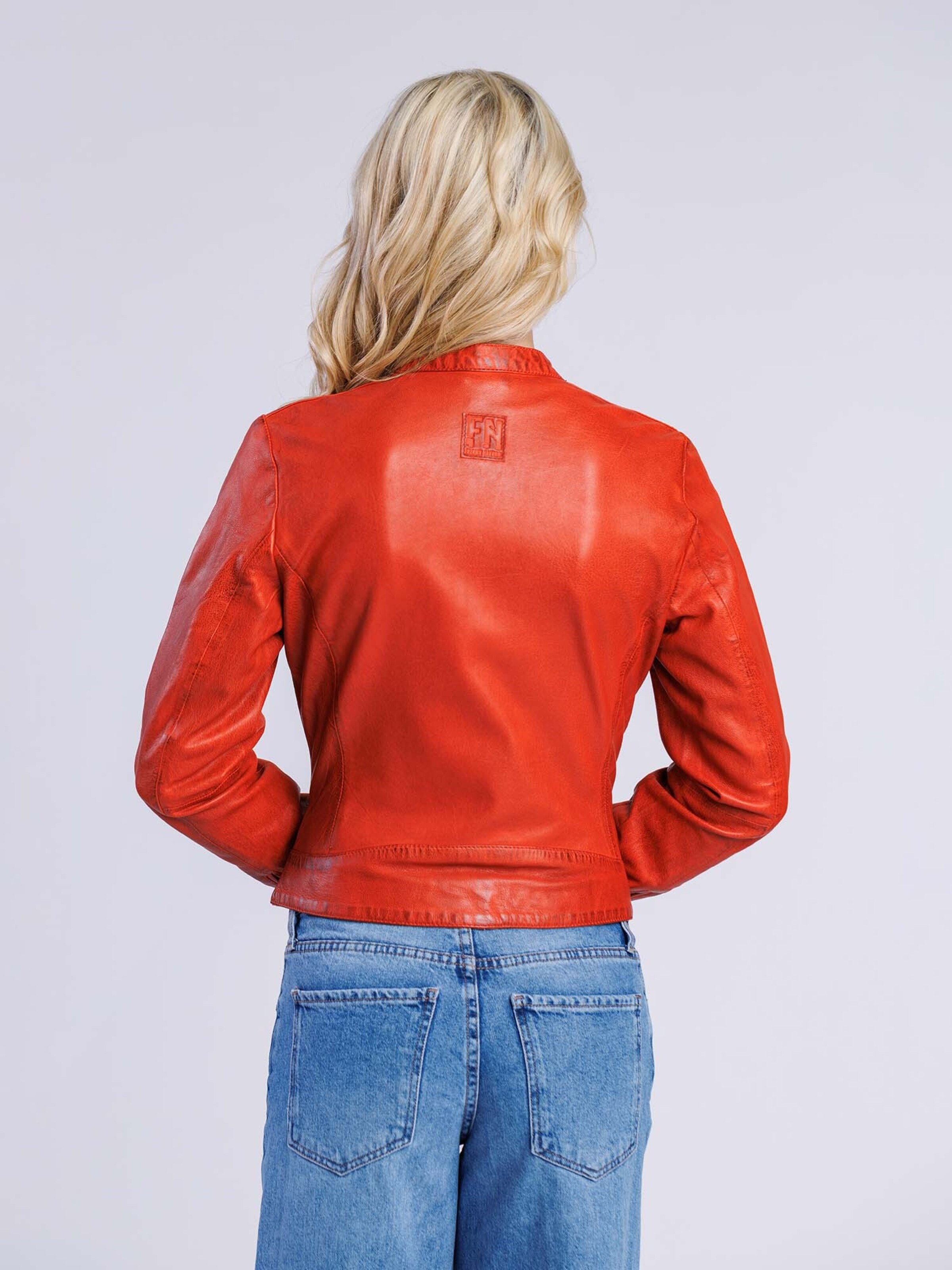 FREAKY NATION Giacca di mezza stagione 'Bea' in Arancione ABOUT YOU