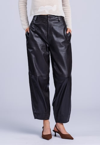 FREAKY NATION Regular Pant ' FNTia ' in Braun: Vorderseite