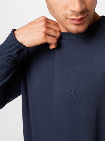 WESTMARK LONDON Sweatshirt in Blau