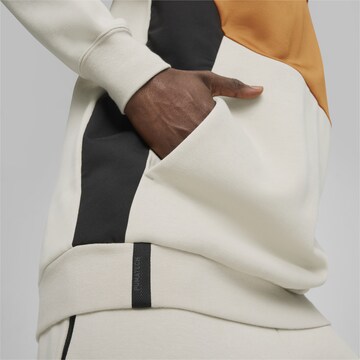 PUMA Sweatshirt in Beige