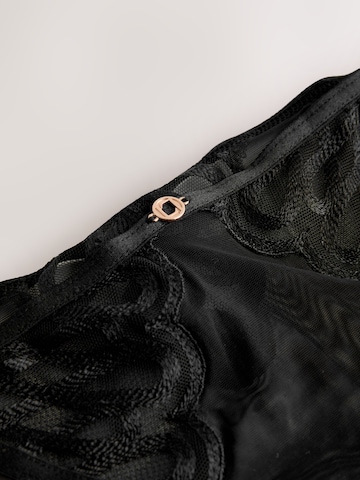 String Lipsy en noir