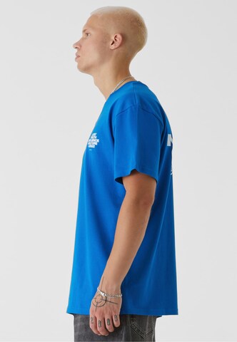 T-Shirt Lost Youth en bleu