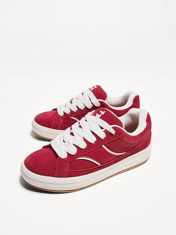 Bershka Sneaker in Rot