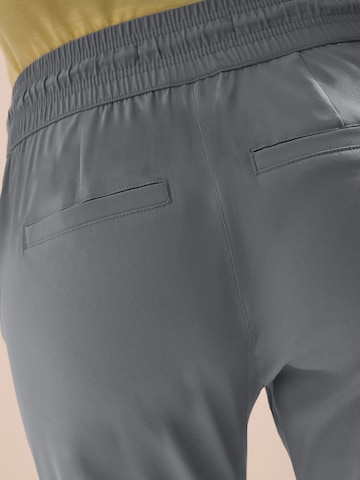 Coupe slim Pantalon 'Tracey' CECIL en gris