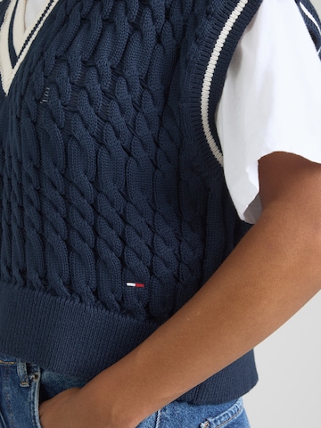 Pulover de la Tommy Jeans pe albastru