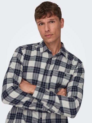 Only & Sons - Ajuste regular Camisa 'BONE' en azul