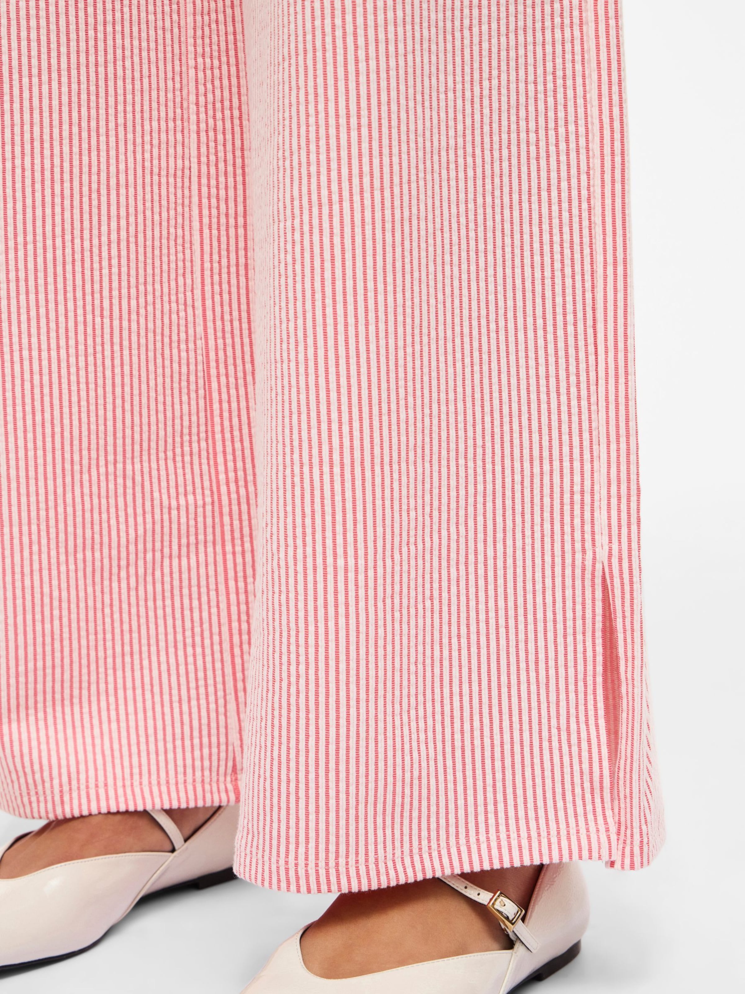 Wide leg Pantaloni di VILA in rosso